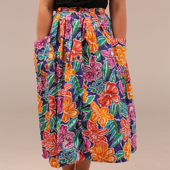 2/40 Vintage Floral Skirt (w/ Pockets!) - Picture 1 of 2